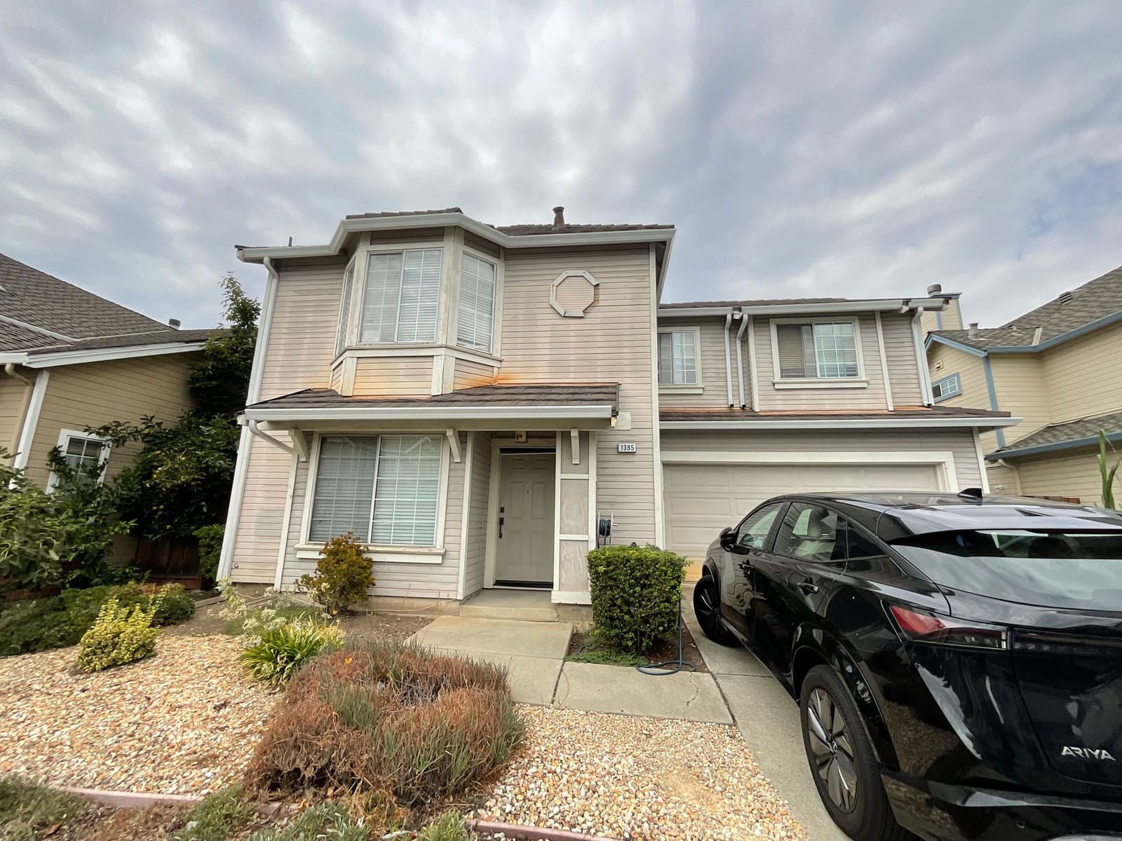 Exterior repaint (before / after) before